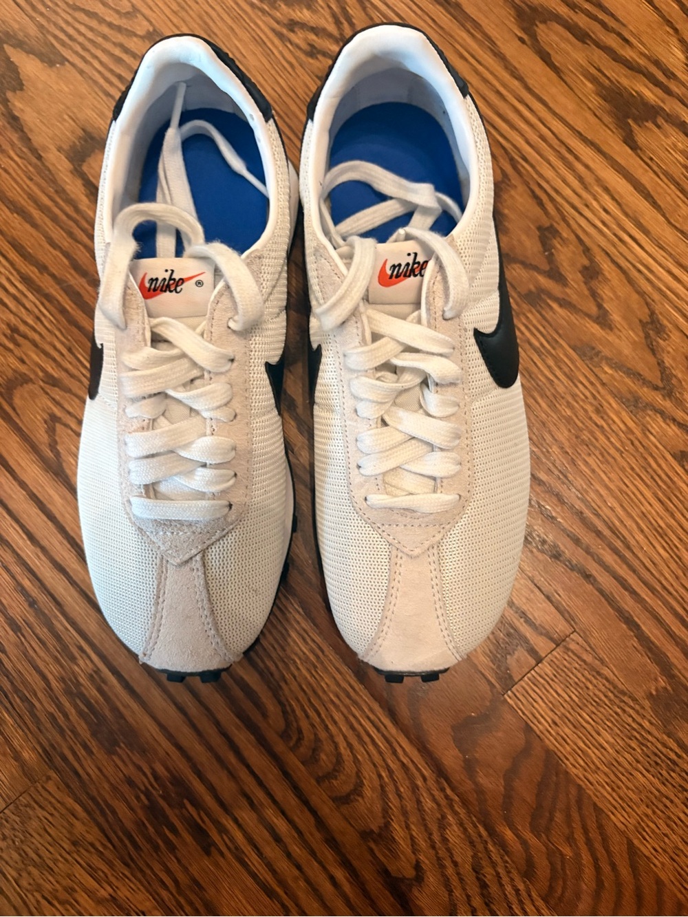 Nike Women’s White and Black Low-Profile Espadrilles